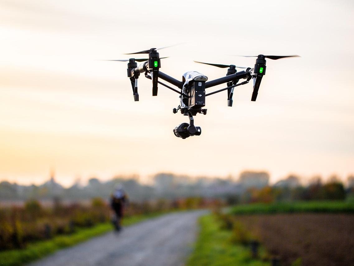 甲亢哥深圳乘坐eVTOL；工信部发文推进低空信息基础设施等标准研究 | 本周速递