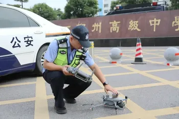 20分钟→5分钟!无人机为高考生“闪送”身份证