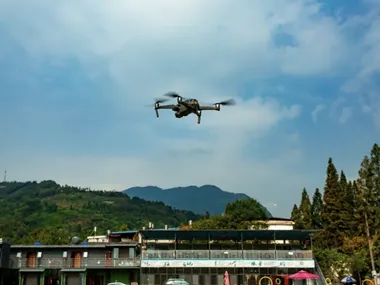 成都气象：为低空经济撑起“精准保护伞” | 圆象观察