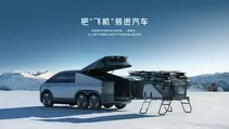 小鹏汇天“陆地航母”启动多机编队试飞：12万平米工厂每30分钟下线一台，7000订单冲刺年内TC取证